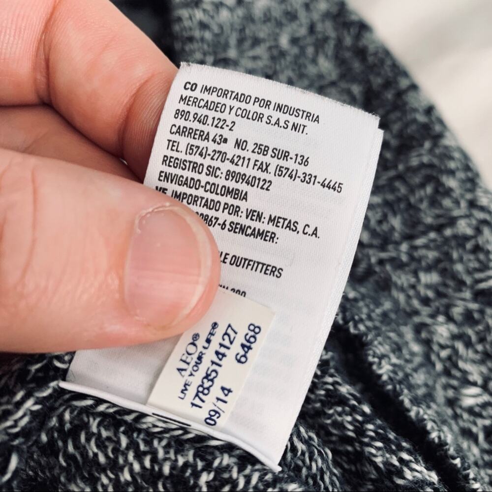 American Eagle Basic Sweater, Size Xs - image 8